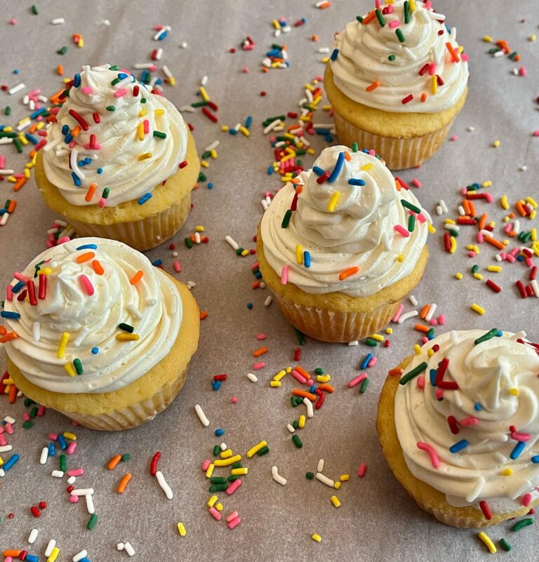 emily rose baking 2 768x801