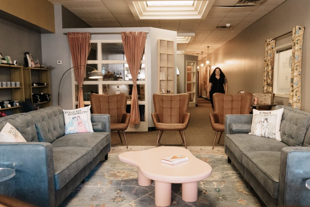 lake literary center